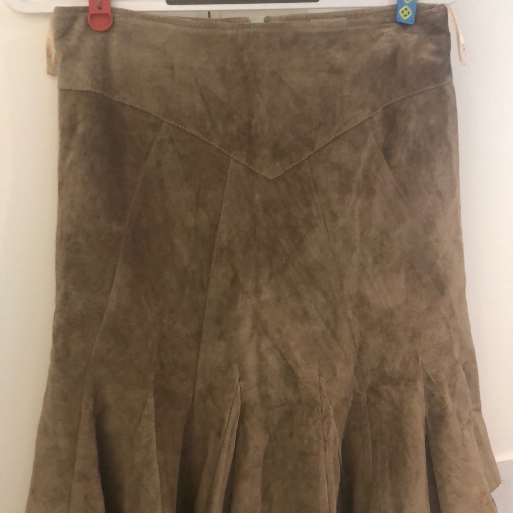 Mid length suede buckskin skirt. Size 4.